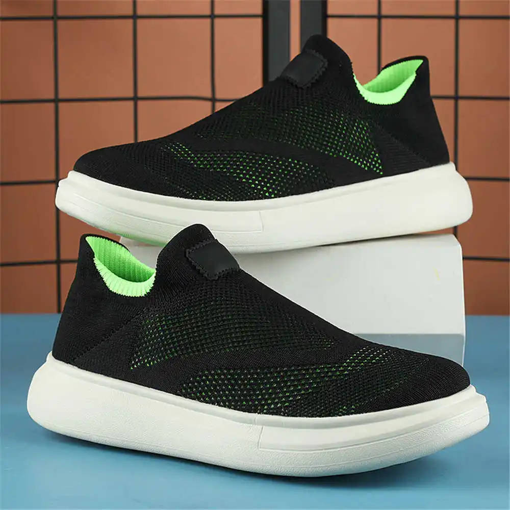 Plattform Strümpfe braune Schu – Streetwear Brand Global Bewertung und Preis